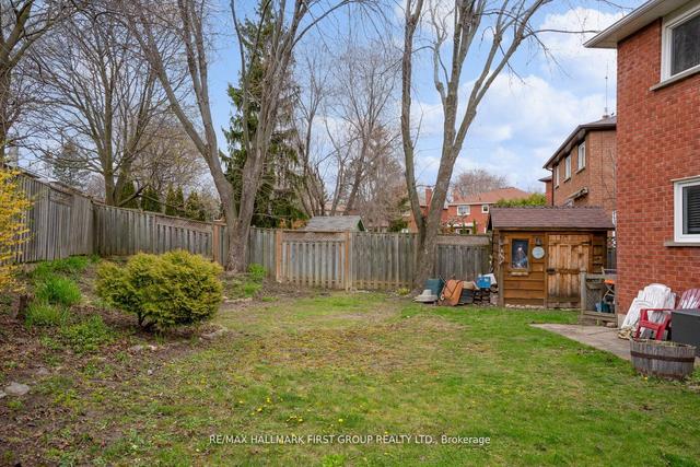 8 Bowes Garden Crt, House detached with 5 bedrooms, 4 bathrooms and 6 parking in Toronto ON | Image 27