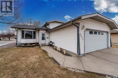 1515 Dove Road, House detached with 4 bedrooms, 2 bathrooms and null parking in Regina SK | Card Image