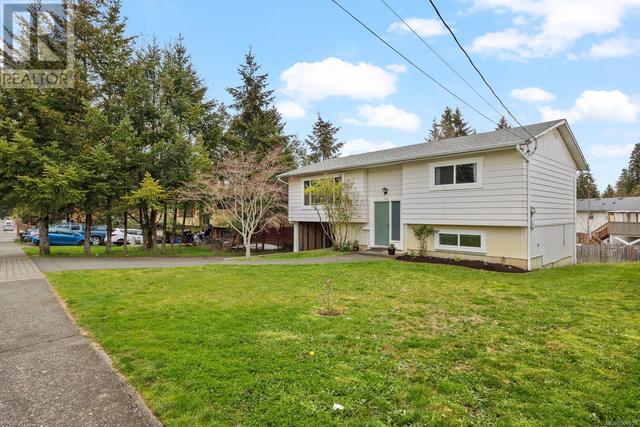 146 Rod & Gun Rd, House detached with 4 bedrooms, 2 bathrooms and 3 parking in Courtenay BC | Image 2