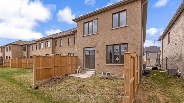 54 - 166 Deerpath Dr, House attached with 4 bedrooms, 3 bathrooms and 2 parking in Guelph ON | Image 24