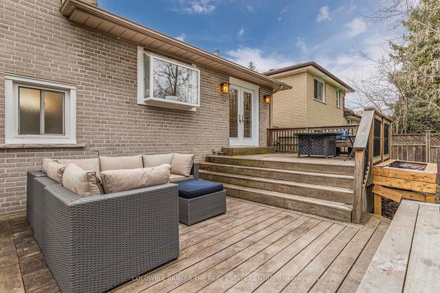 215 Rosemar Gdns, House detached with 5 bedrooms, 2 bathrooms and 5 parking in Richmond Hill ON | Image 15