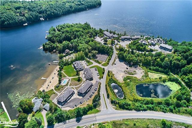 102a - 1869 Highway 118 Road W, House attached with 2 bedrooms, 2 bathrooms and 1 parking in Muskoka Lakes ON | Image 12