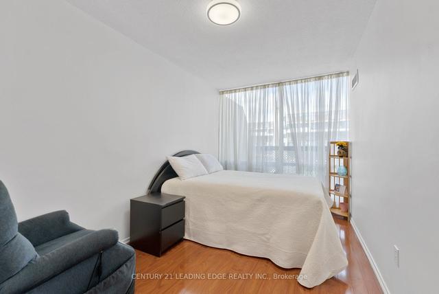224 - 2 Valhalla Inn Rd, Condo with 3 bedrooms, 3 bathrooms and 1 parking in Toronto ON | Image 7