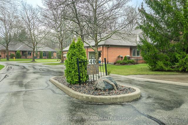 44 - 40 Quinella Dr, Condo with 2 bedrooms, 2 bathrooms and 6 parking in London ON | Image 29