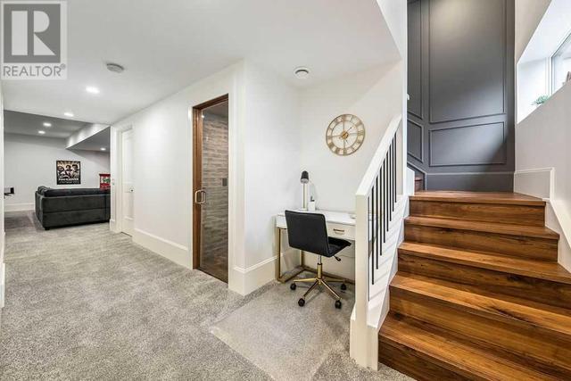 821 20a Avenue Ne, House semidetached with 4 bedrooms, 4 bathrooms and 2 parking in Calgary AB | Image 33