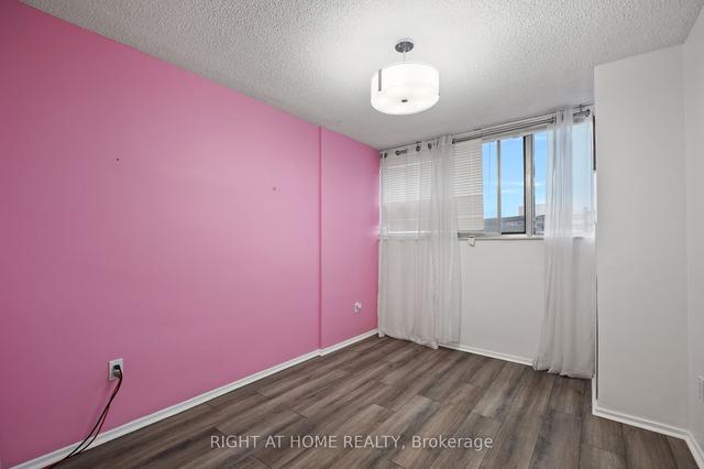 1608 - 11 Wincott Dr, Condo with 3 bedrooms, 2 bathrooms and 2 parking in Toronto ON | Image 5