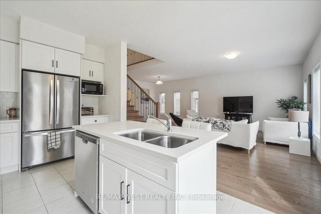 146 Starwood Dr, House detached with 3 bedrooms, 3 bathrooms and 4 parking in Guelph ON | Image 10