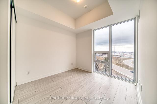 722 - 2033 Kennedy Rd, Condo with 3 bedrooms, 2 bathrooms and 1 parking in Toronto ON | Image 17
