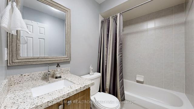 27 Sergio Marchi St, House attached with 3 bedrooms, 4 bathrooms and 2 parking in Toronto ON | Image 8