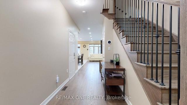 213 Wisteria Way, House attached with 3 bedrooms, 4 bathrooms and 2 parking in Oakville ON | Image 35
