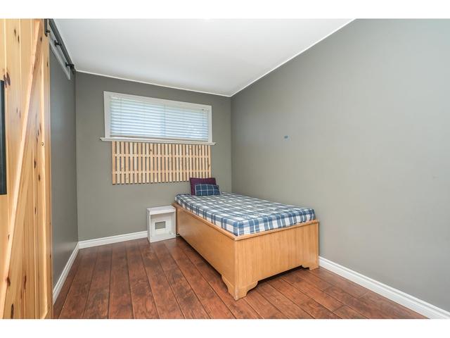 32924 11 Avenue, House detached with 2 bedrooms, 1 bathrooms and 6 parking in Mission BC | Image 17