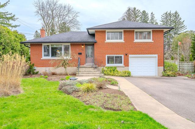 62 Clive Ave, House detached with 2 bedrooms, 2 bathrooms and 6 parking in Guelph ON | Image 1