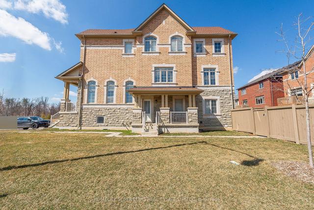 495 Queen Mary Dr, House detached with 5 bedrooms, 6 bathrooms and 6 parking in Brampton ON | Image 12