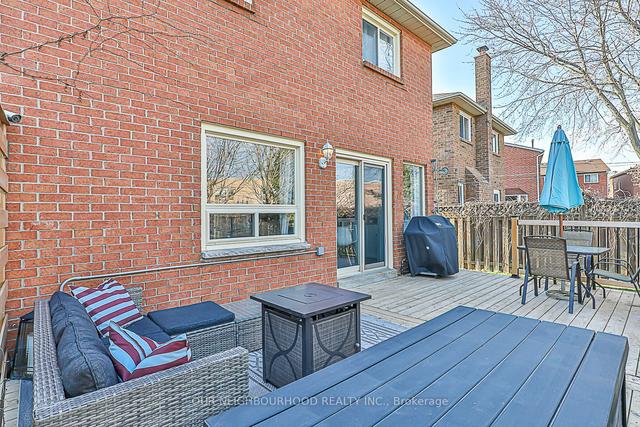 33 Pearce Dr, House detached with 3 bedrooms, 4 bathrooms and 3 parking in Ajax ON | Image 27