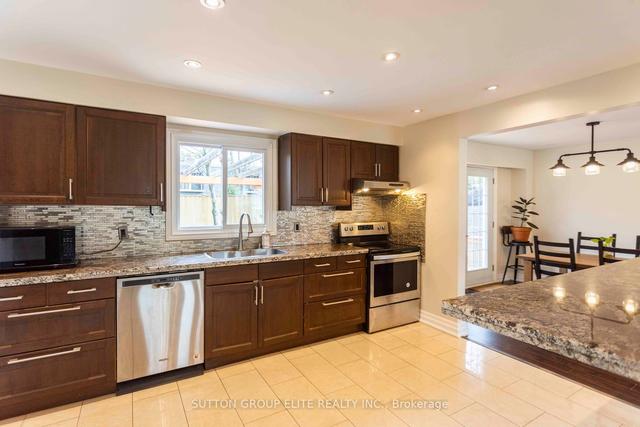 2654 Kinnerton Cres, House detached with 4 bedrooms, 3 bathrooms and 11 parking in Mississauga ON | Image 4