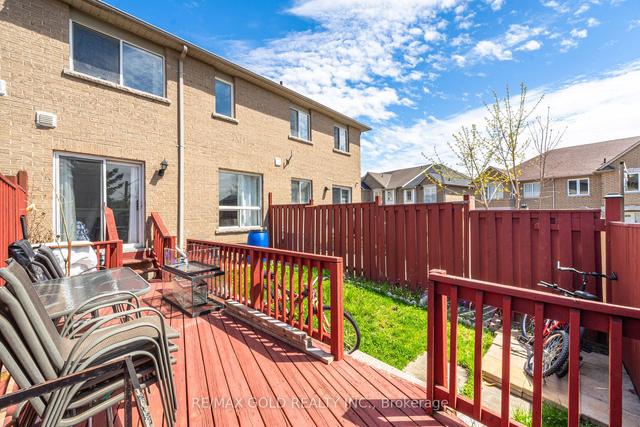 24 Norman Wesley Way, Townhouse with 3 bedrooms, 4 bathrooms and 3 parking in Toronto ON | Image 17
