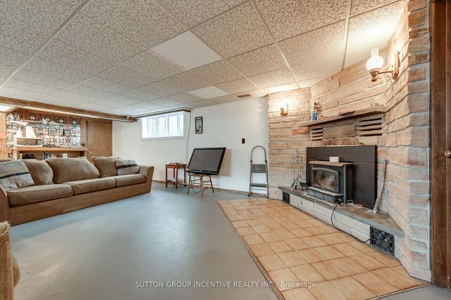 1250 6 County Rd S, House detached with 3 bedrooms, 3 bathrooms and 16 parking in Hamilton ON | Image 15