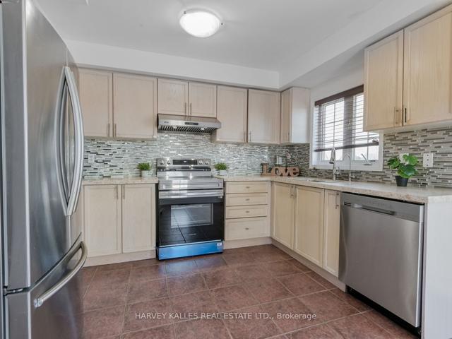 78 Oakins Lane, Townhouse with 3 bedrooms, 3 bathrooms and 2 parking in Ajax ON | Image 27