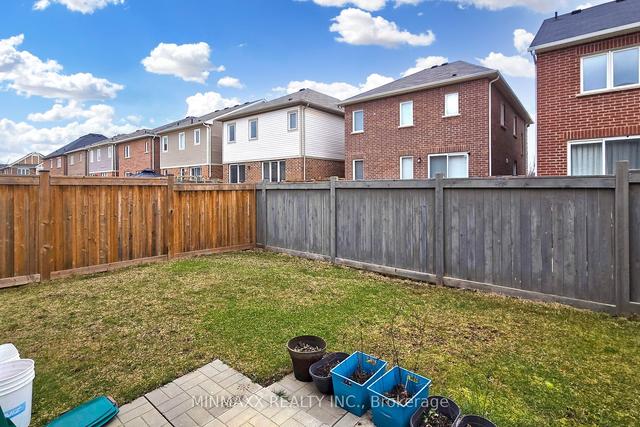 311 Gooding Cres, House attached with 3 bedrooms, 3 bathrooms and 2 parking in Milton ON | Image 35