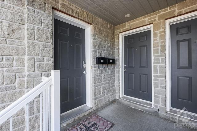 1080 Redtail Private, House attached with 2 bedrooms, 2 bathrooms and 1 parking in Ottawa ON | Image 3