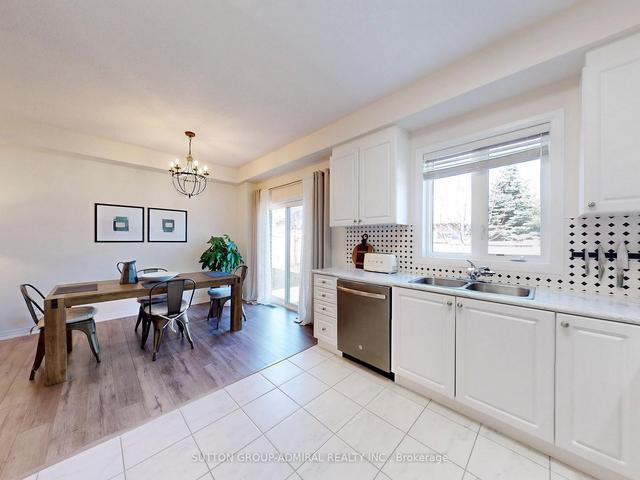 39 Bedford Estates Cres, House detached with 3 bedrooms, 2 bathrooms and 2 parking in Barrie ON | Image 3