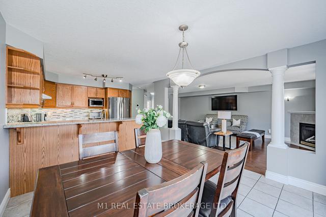 61 Marsh Cres, House detached with 4 bedrooms, 4 bathrooms and 6 parking in Guelph ON | Image 5
