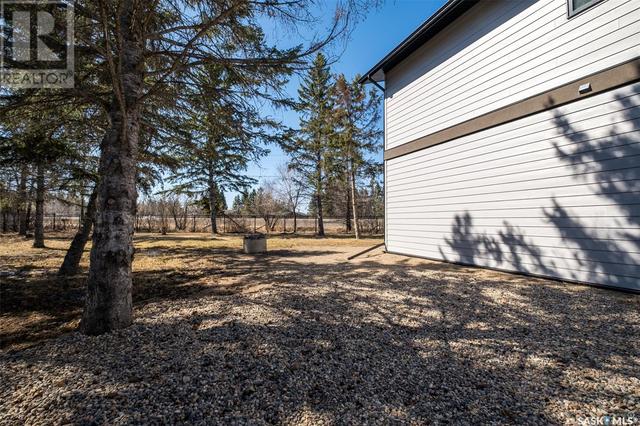 13 Henderson Place, House detached with 3 bedrooms, 2 bathrooms and null parking in Candle Lake SK | Image 37