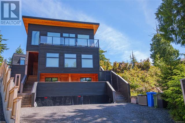 1165 Coral Way, House detached with 5 bedrooms, 4 bathrooms and 5 parking in Ucluelet BC | Image 1