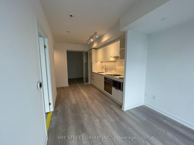 199 Church St, Condo with 2 bedrooms, 2 bathrooms and 0 parking in Toronto ON | Image 7