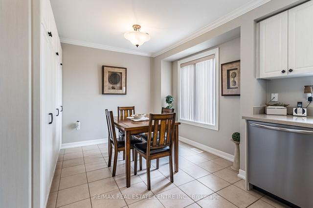56 - 120 Railroad St, Townhouse with 3 bedrooms, 2 bathrooms and 2 parking in Brampton ON | Image 9