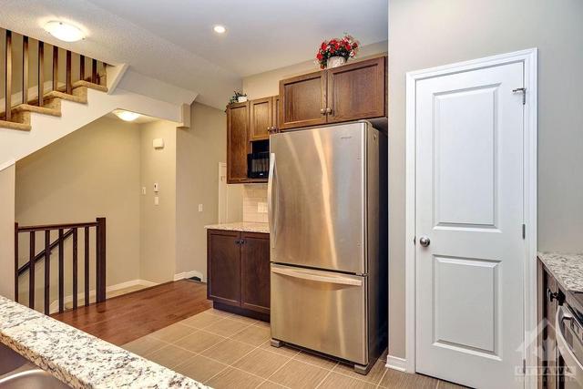 405 Cope Drive, Townhouse with 3 bedrooms, 3 bathrooms and 2 parking in Ottawa ON | Image 15