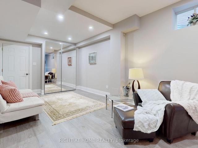 59 Hurst Ave, House detached with 4 bedrooms, 5 bathrooms and 6 parking in Vaughan ON | Image 31