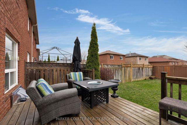 50 Quinlan Rd, House attached with 3 bedrooms, 2 bathrooms and 2 parking in Barrie ON | Image 22