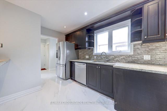 130 Portsdown Rd, House detached with 3 bedrooms, 2 bathrooms and 5 parking in Toronto ON | Image 3