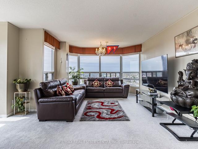 1104 - 330 Mill St S, Condo with 2 bedrooms, 2 bathrooms and 2 parking in Brampton ON | Image 7