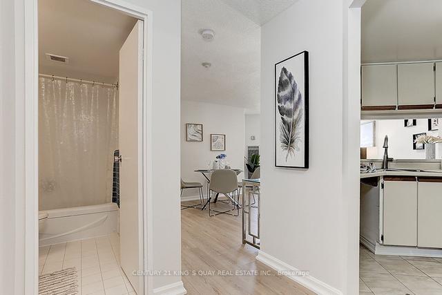 1521 - 77 Maitland Pl, Condo with 2 bedrooms, 2 bathrooms and 1 parking in Toronto ON | Image 25