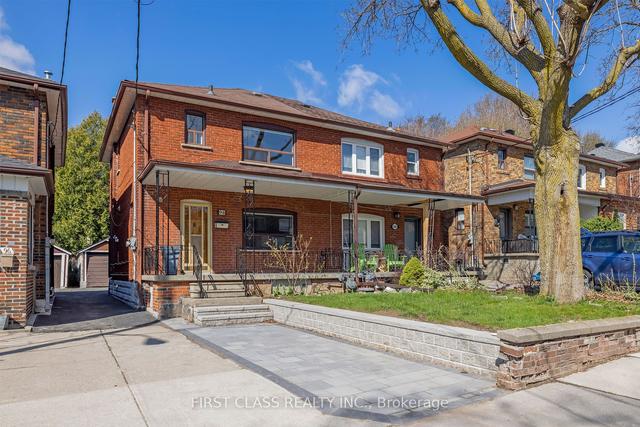 98 Roseneath Gdns, House semidetached with 3 bedrooms, 2 bathrooms and 1 parking in Toronto ON | Image 12