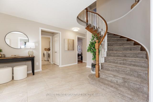 649 Weyburn Sq, House detached with 4 bedrooms, 3 bathrooms and 4 parking in Pickering ON | Image 34