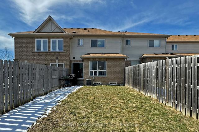140 Cathedral Dr, House attached with 3 bedrooms, 3 bathrooms and 2 parking in Whitby ON | Image 25