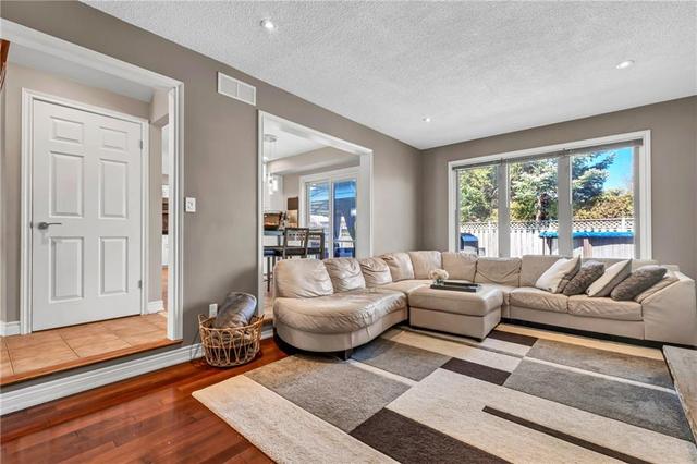 28 Kingsview Drive, House detached with 4 bedrooms, 2 bathrooms and 2 parking in Hamilton ON | Image 19