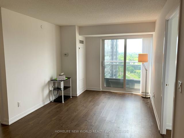 1305 - 255 Village Green Sq, Condo with 2 bedrooms, 2 bathrooms and 1 parking in Toronto ON | Image 2