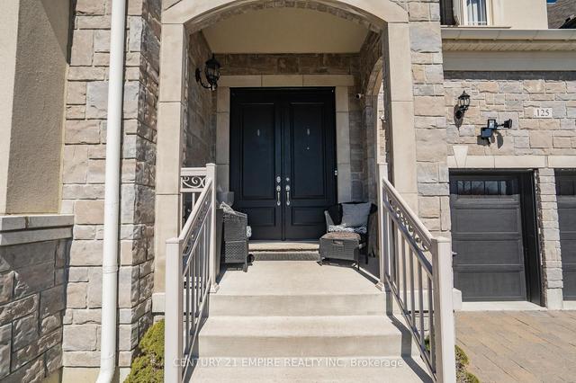 125 Chesney Cres, House detached with 4 bedrooms, 4 bathrooms and 6 parking in Vaughan ON | Image 12