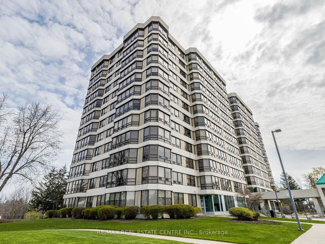 1104 - 330 Mill St S, Condo with 2 bedrooms, 2 bathrooms and 2 parking in Brampton ON | Image 12