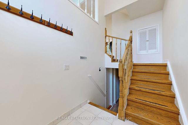 1656 John St, Townhouse with 4 bedrooms, 2 bathrooms and 2 parking in Markham ON | Image 24