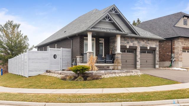 102 Snyder Ave N, House detached with 3 bedrooms, 3 bathrooms and 4 parking in Woolwich ON | Image 34