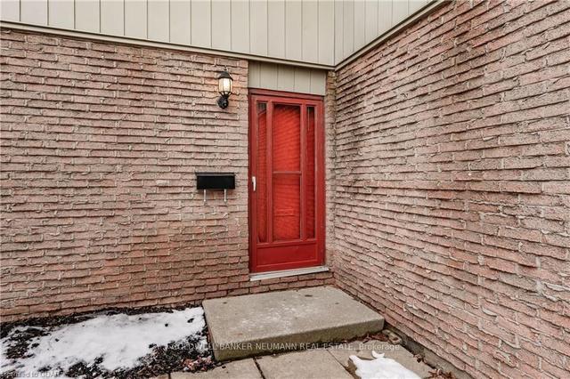 7 - 125 Janefield Ave, Townhouse with 4 bedrooms, 3 bathrooms and 5 parking in Guelph ON | Image 34