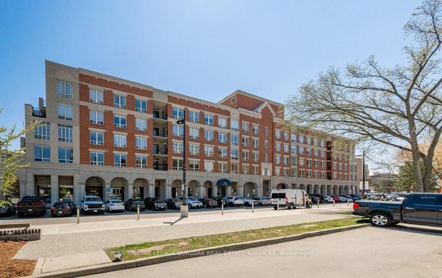 301 - 430 Pearl St, Condo with 2 bedrooms, 2 bathrooms and 1 parking in Burlington ON | Image 1