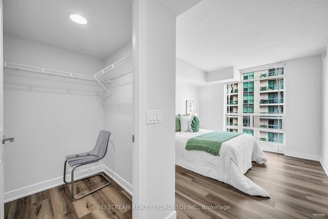 1911 - 35 Bales Ave, Condo with 2 bedrooms, 2 bathrooms and 1 parking in Toronto ON | Image 10