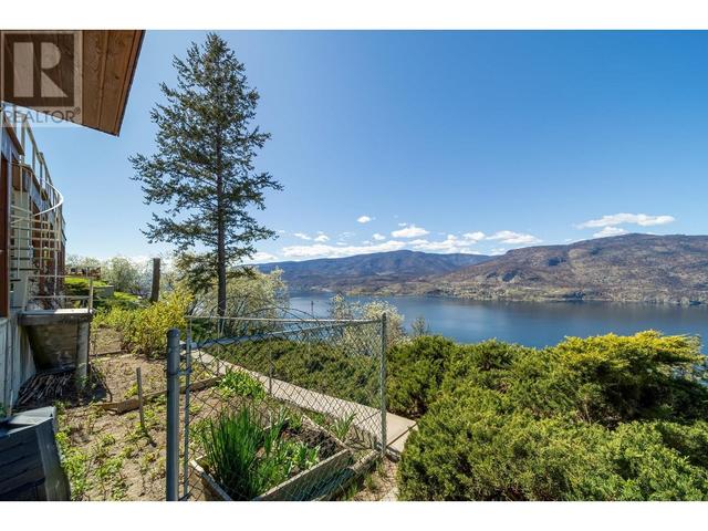 110 Boppart Court, House detached with 3 bedrooms, 3 bathrooms and 4 parking in Kelowna BC | Image 39