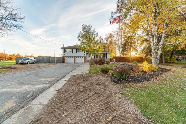7510 Sixth Line, House detached with 3 bedrooms, 3 bathrooms and 9 parking in Milton ON | Image 2